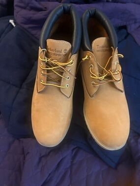 Timberland Wheat Brown Waterproof Leather Boots with Black Collar